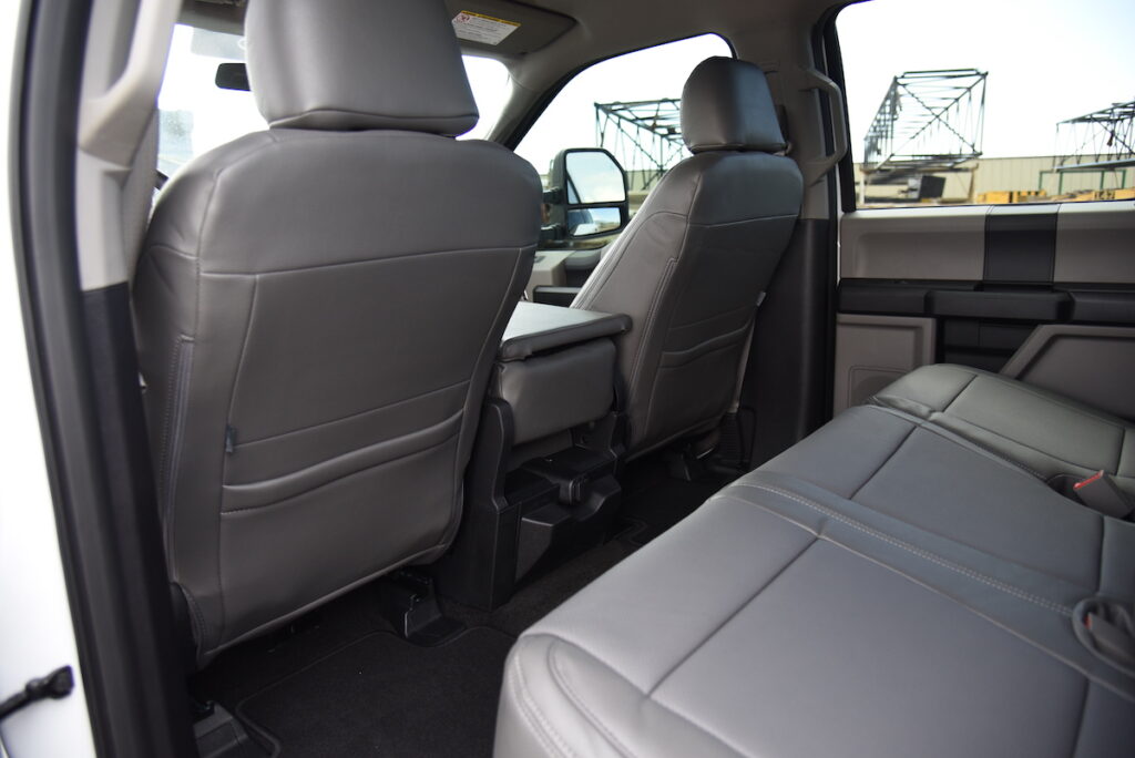 2018 Ford F-350   
Insert: Gray Leather
 Trim: Gray Vinyl 
 Product: Genuine Leather