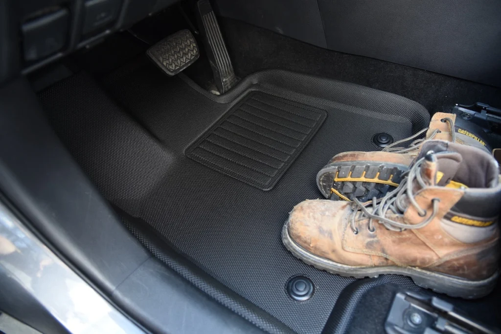 Floor Mats Premium | Covers and Camo