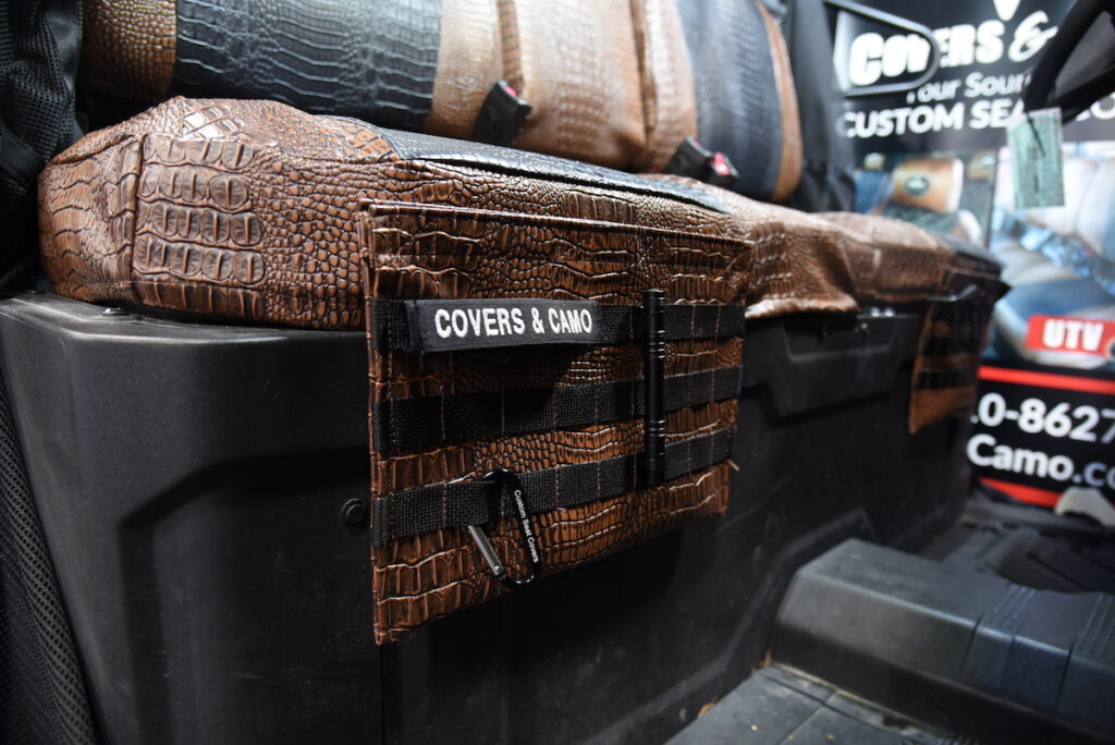 2025 CFMOTO UFORCE 1000


Insert: Midnight Croc
 Trim: Java Croc