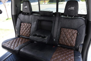 2024 GMC Sierra 3500


Insert: Java Croc Diamond Stitch
 Trim: Midnight Croc

Product: Exotic - Gold Series