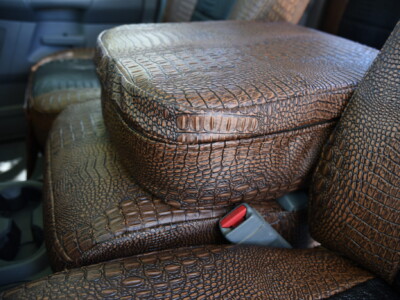 <b>
2006 RAM 3500
</b>
  <br>
 	Insert: Midnight Croc E43 (Sim. Leather)
  </br>Trim:  Java Croc E42 (Sim. Leather)
<br>Product: Exotic - Gold Series</br> | Covers and Camo