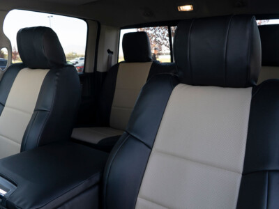 <b>
2019 RAM 1500 Laramie Classic
</b>
<br>
Insert: Sandstone Perforated Sof-Touch L35 (Sim. Leather)
</br>Trim: Black Sof-Touch S01 (Sim. Leather)
</br>Product: Sim. Leather - Gold Series | Covers and Camo