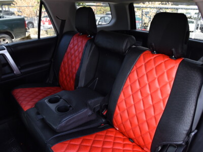 <b>
2019 Toyota 4Runner
</b>
  <br>
         Insert: Red Ostrich E11 Diamond (Sim. Leather)
  </br>Trim: Black Ostrich E01 (Sim. Leather)
</br>Product: Exotic - Gold Series | Covers and Camo