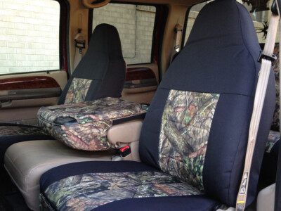 <b>
2000 Ford F-250
</b>
  <br>
         Insert: Mossy Oak® New Break-up Country™ C59 (Canvas)
  </br>Trim: Black Dura EZ-Care D01 (Canvas)
<br> Product: Camo - Gold Series </br> | Covers and Camo