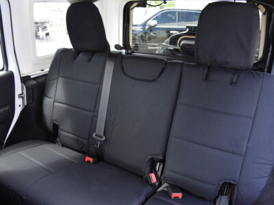 <b>
2019 Jeep Wrangler
</b>
  <br>
         Insert: Black Dura EZ-Care D01 (Canvas)
  </br>Trim: Black Dura EZ-Care D01 (Canvas)
<br> Product: Canvas - Gold Series </br> | Covers and Camo