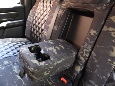 <b>2021 RAM 1500
</b><br>
Insert: Black Ostrich E01 Diamond (Sim. Leather)
</br>Trim: MultiCam Black C80 (Canvas)
<br>Product: Camo - Gold Series </br> | Covers and Camo