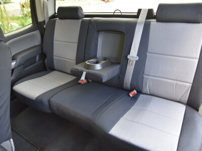 <b>
2015 Chevy Silverado 2500
</b>
<br>
Insert: Charcoal Dura EZ-Care D01 (Canvas)
</br>Trim: Black Dura EZ-Care D01 (Canvas)
<br> Product: Canvas - Gold Series </br> | Covers and Camo