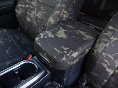 <b>
2019 Toyota Tacoma
</b>
<br>
Insert: Multicam Black C80 (Canvas)
</br>Trim: Multicam Black C80 (Canvas)
<br>Product: Camo - Gold Series </br> | Covers and Camo