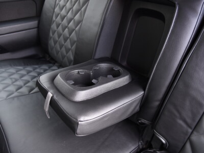 <b>
2010 Nissan Titan
</b>
  <br>
         Insert: Charcoal Sof-Touch S26 Diamond (Sim. Leather)
  </br>Trim: Black Sof-Touch S01 (Sim. Leather)
<br>Product: Sim. Leather - Gold Series</br> | Covers and Camo