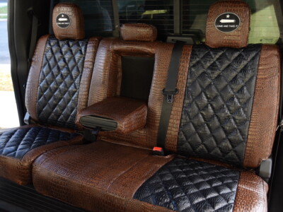 <b>
2018 Ford F-350
</b>
<br>
Insert: Midnight Croc E43 Diamond (Sim. Leather)
</br>Trim: Java Croc E42 (Sim. Leather) 
</br>Product: Exotic - Gold Series | Covers and Camo