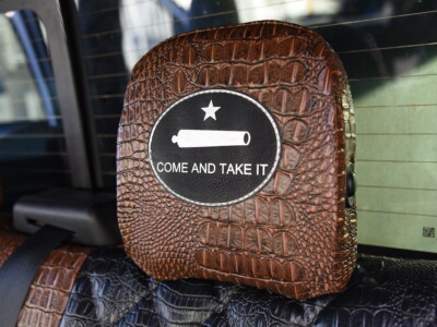 <b>
2018 Ford F-350
</b>
<br>
Insert: Midnight Croc E43 Diamond (Sim. Leather)
</br>Trim: Java Croc E42 (Sim. Leather) 
</br>Product: Exotic - Gold Series | Covers and Camo