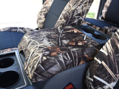 <b>
2022 Ford F-250
</b>
<br>
Insert: Black HD1000 (Canvas)
</br> Trim: Realtree Max-4 C64 (Canvas)
</br>Product: Camo - Gold Series
<br>Max-4 has been retired from Gold Series. Upgrade to Max-7, or see Bronze Series </br> | Covers and Camo