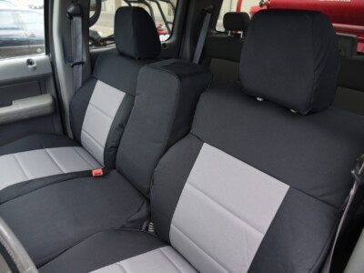 <b>
2006 Ford F-150
</b>
<br>
Insert: Charcoal Dura EZ-Care D26  (Canvas)
</br> Trim: Black Dura EZ-Care D01 (Canvas)
</br>Product: Canvas - Gold Series | Covers and Camo