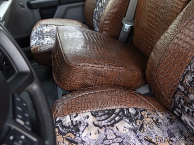 <b>
2019 Ford F-350
</b>
  <br>
         Insert: Goldberg Bone N Stone C74 (Canvas)
  </br>Trim: Java Croc E42 (Sim. Leather)
<br> Product: Camo - Gold Series </br> 2019 Ford F-350 20 section bottom storage Java Croc seat covers Goldberg Bone N Stone insert with Java Croc trim Covers And Camo