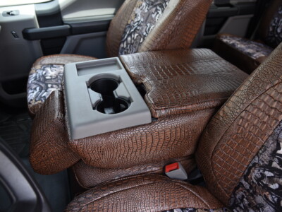 <b>
2019 Ford F-350
</b>
  <br>
         Insert: Goldberg Bone N Stone C74 (Canvas)
  </br>Trim: Java Croc E42 (Sim. Leather)
<br> Product: Camo - Gold Series </br> 2019 Ford F-350 20 section top storage Custom Seat Cover in Java Croc Covers and Camo