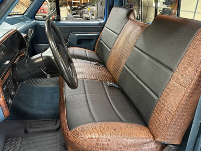 <b>
1988 Ford F-150
</b>
<br>
Insert: Black Ostrich E01 Diamond (Sim. Leather)
</br>Trim: Java Croc E42 (Sim. Leather)
</br>Product: Exotic - Gold Series | Covers and Camo