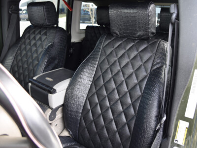 <b>
2008 Jeep Wrangler
</b>
  <br>
         Insert: Black Ostrich E01 Diamond (Sim. Leather)
  </br>Trim: Midnight Croc (Sim. Leather)
  </br>Product: Exotic - Gold Series | Covers and Camo