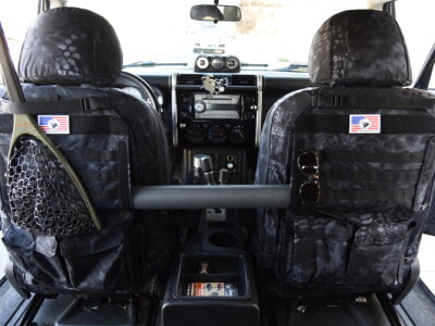 <b>
2008 Toyota FJ Cruiser
</b>
<br>
Insert: Black HD1000 K91 (Canvas)
</br> Trim: Kryptek Typhon C71 (Canvas)
</br> Product: Camo - Gold Series | Covers and Camo