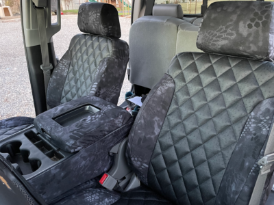 <b>
2016 Chevy Silverado 2500
</b>
  <br>
         Insert: Black Ostrich E01 (Sim. Leather with Diamond Stitching)
  </br>Trim: Kryptek Typhon C71 (Canvas)
<br> Product: Exotic - Gold Series </br> | Covers and Camo