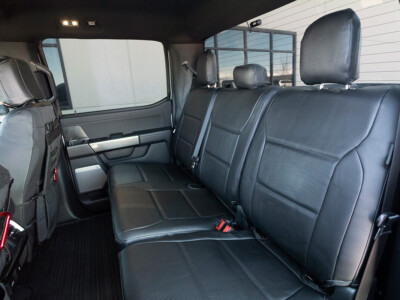 <b>
2021 Ford F-150
</b>
  <br>
         Insert: Black Carbon Fiber F01 (Sim. Leather)
  </br>Trim:  Black Sof-Touch S01 (Sim. Leather)
</br>Product: Sim. Leather - Gold Series | Covers and Camo