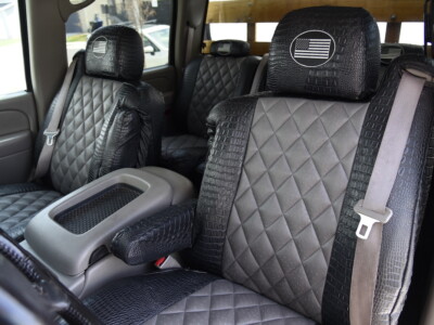 <b>
2006 Chevy Silverado 3500
</b>
<br>
Insert: Charcoal Ostrich E26 Diamond (Sim. Leather)
</br>Trim: Midnight Croc E43 (Sim. Leather)
</br>Product: Exotic - Gold Series chevy silverado 3500 seat covers