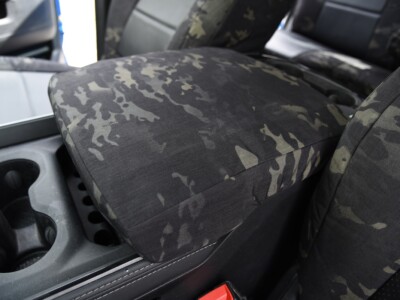 <b>
2023 RAM 2500
</b>
<br>
Insert: Black Perforatred Sof-Touch L01 (Sim. Leather)
</br>Trim: MultiCam Black C80 (Canvas)
</br>Product: Camo - Gold Series | Covers and Camo