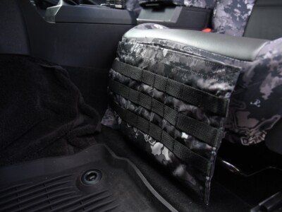 <b>
2024 Toyota Tacoma
</b>
<br>
Trim: Charcoal Sof-Touch S26 (Sim. Leather)
</br> Insert: True Timber Urban C81 (Canvas)
</br>Product: Camo - Gold Series | Covers and Camo