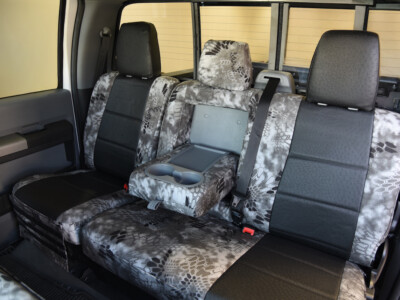 <b>
2016 Ford F-250
</b>
  <br>
         Insert: Black Ostrich E01 (Sim. Leather) 
  </br>Trim: Kryptek Raid C72 (Canvas)
</br>Product: Camo - Gold Series | Covers and Camo