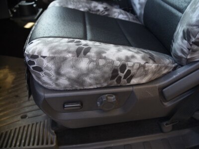 <b>
2016 Ford F-250
</b>
  <br>
         Insert: Black Ostrich E01 (Sim. Leather) 
  </br>Trim: Kryptek Raid C72 (Canvas)
</br>Product: Camo - Gold Series | Covers and Camo