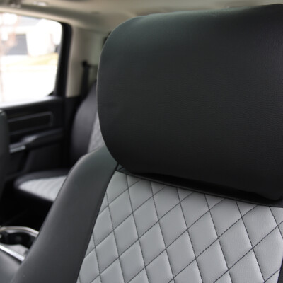 <b>
2022 RAM 1500
</b>
<br>
Insert: Light Gray Faux Leather Diamond Stitch
</br> Trim: Black Faux Leather
</br>Product: Faux Leather - Silver Series | Covers and Camo