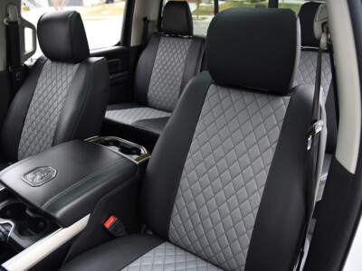 2022 RAM 1500 | Light Gray Diamond | Black Faux Leather 2022 RAM 1500 front seats with Light Gray Diamond inserts and black faux leather trim