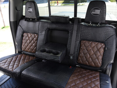 <b>
2024 GMC Sierra 3500
</b>
<br>
Insert: Java Croc Diamond Stitch
</br> Trim: Midnight Croc
</br>Product: Exotic - Gold Series | Covers and Camo