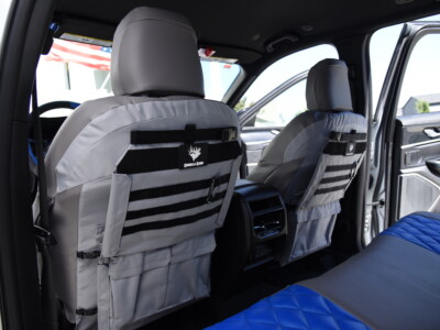 2023 Jeep Grand Cherokee front seat backs with Medium Gray Sof-Touch covers and storage panels